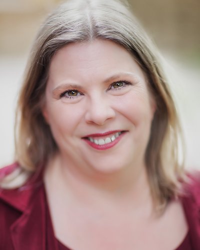 A headshot of Denise Prosek